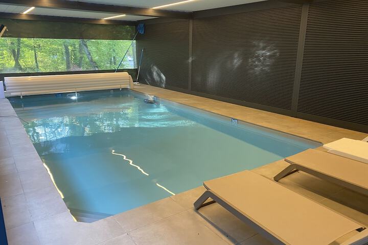 Hotel with Pool