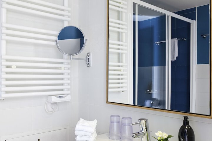 Bathroom Interior Photo