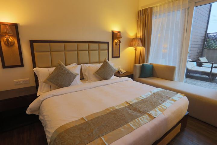 Room 14 of 53