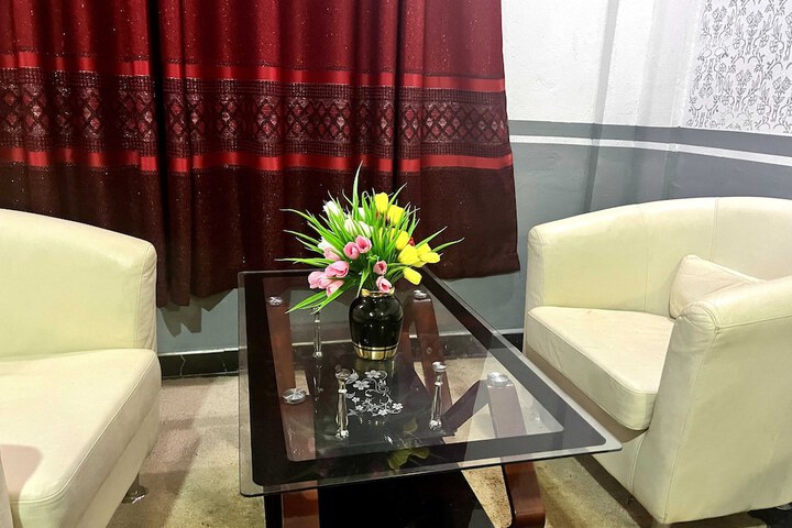 Room 10 of 60
