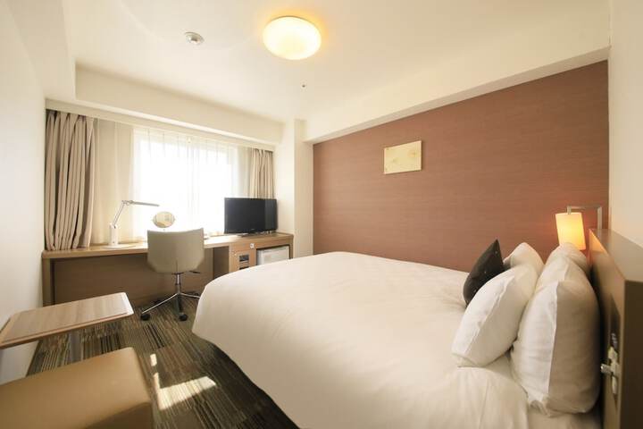 Room 15 of 53