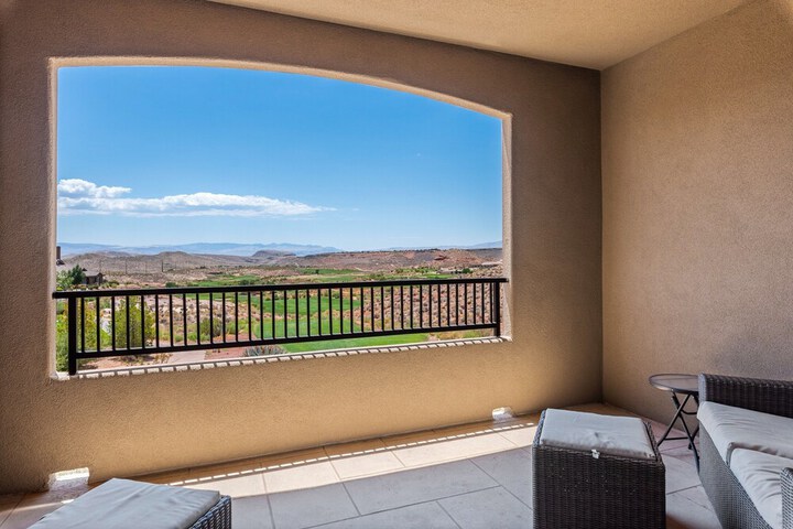 Property Grounds 42 of 48