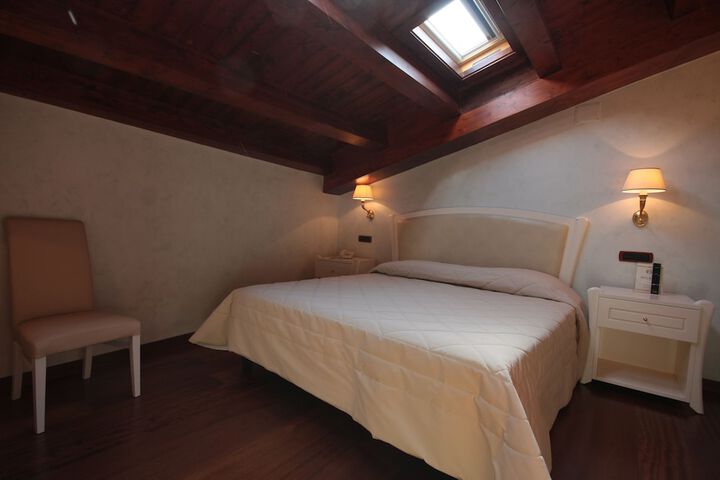 Room 29 of 61