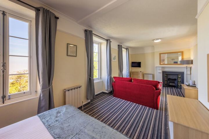 Room 20 of 49