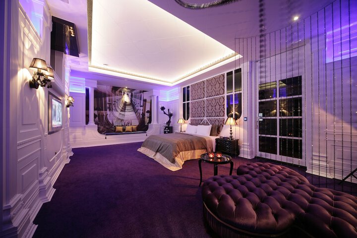 Room 29 of 65