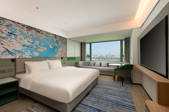 Room 26 of 123