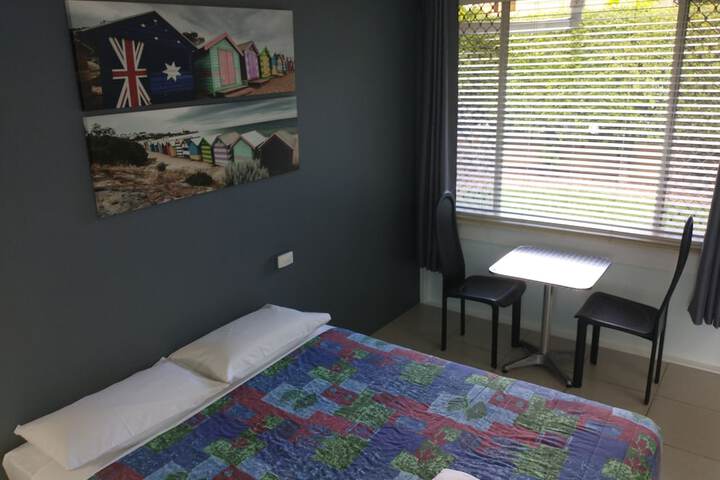 Room 53 of 109