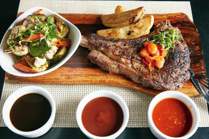 Dining 88 of 144
