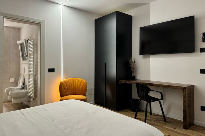 Room 6 of 36