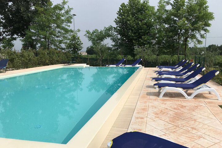 Pool 35 of 64