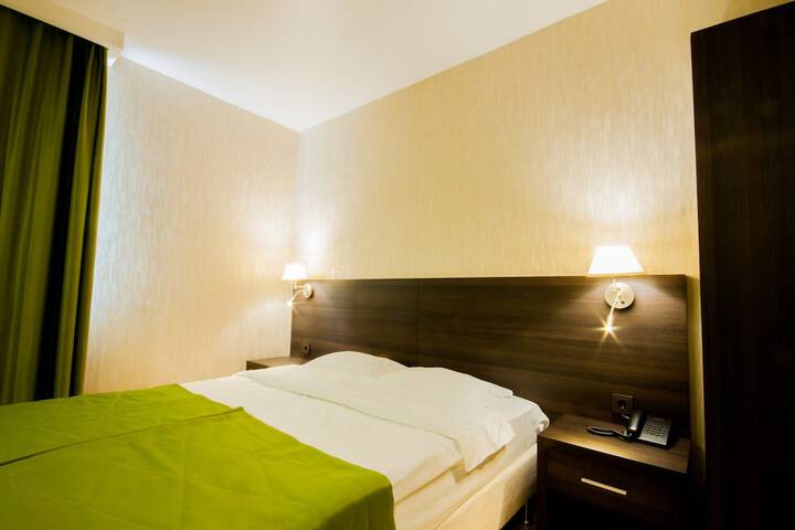 Room 5 of 36