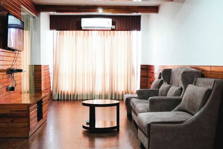 Room 7 of 40