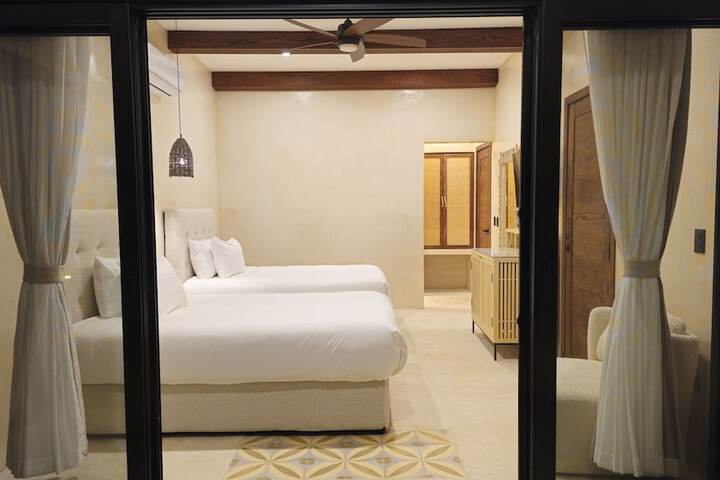 Room 29 of 66