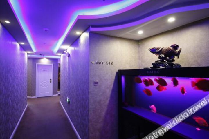 Hotel Interior 4 of 11