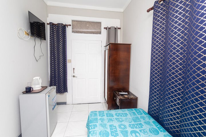 Room 12 of 110