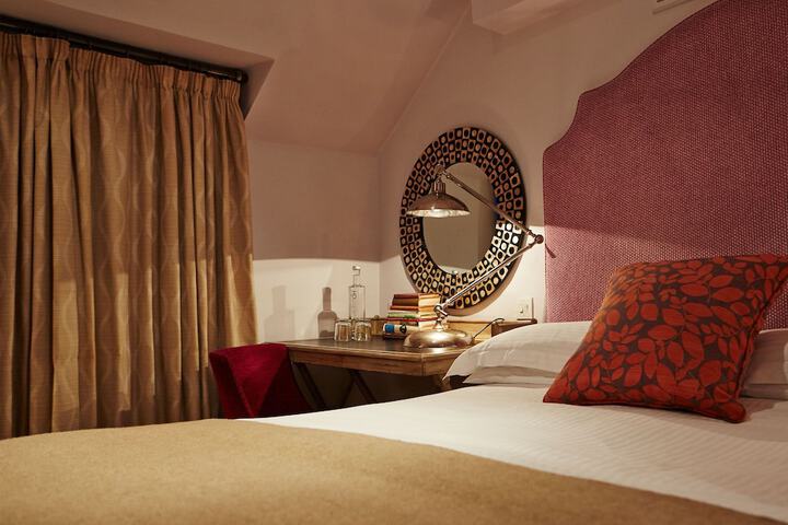 Room 8 of 39