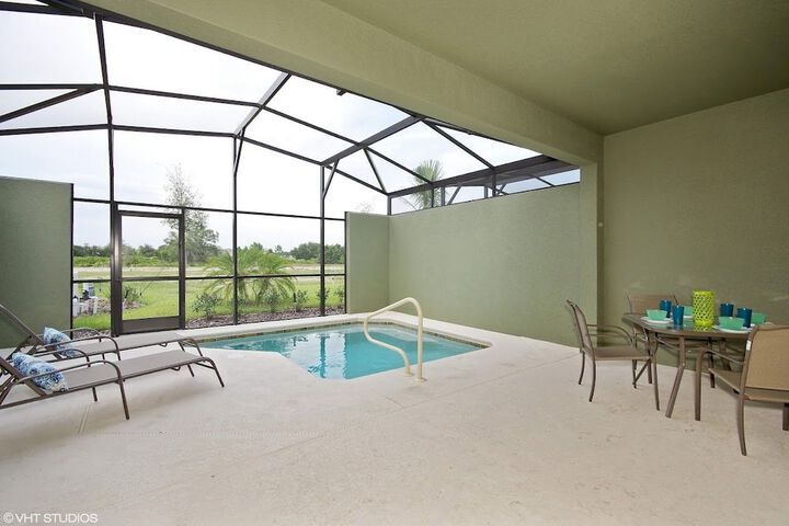 Pool 102 of 129