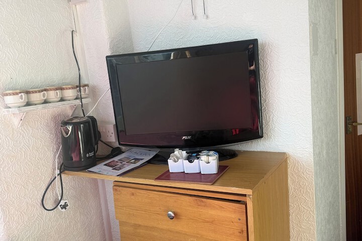 Room 9 of 43
