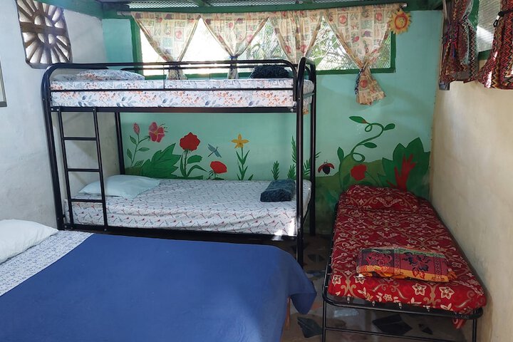 Room 17 of 46