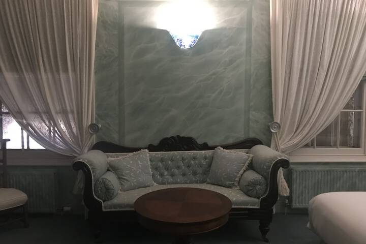 Room 11 of 67