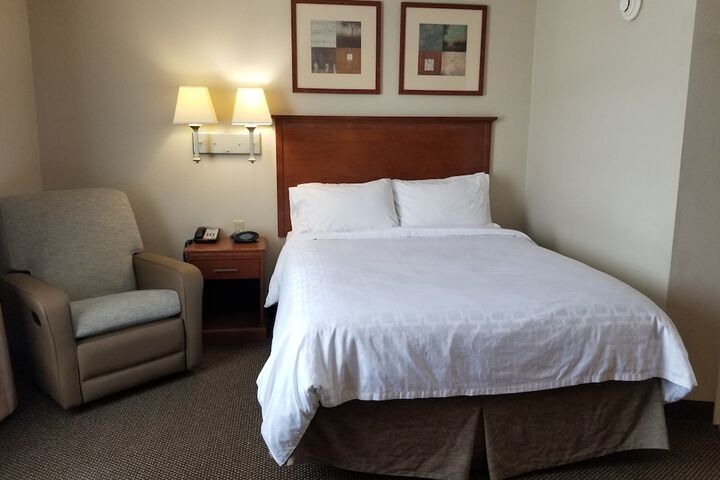 Room 14 of 85