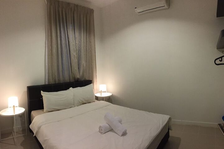 Room 2 of 71