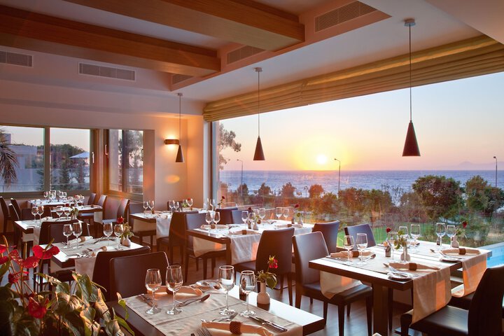 Dining 97 of 153