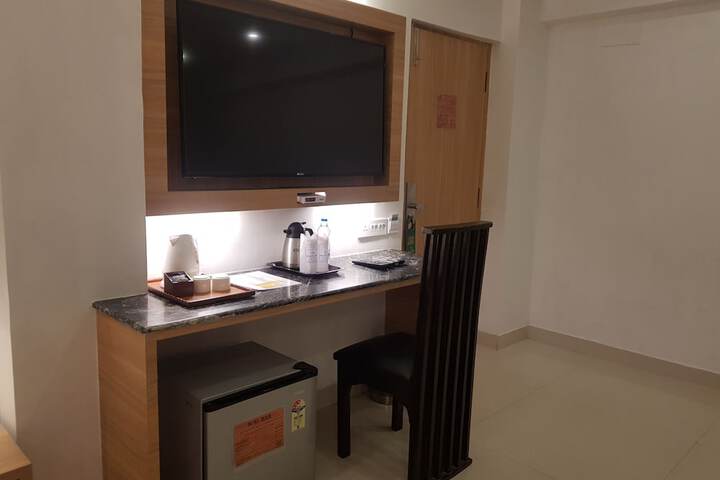 Room 9 of 78