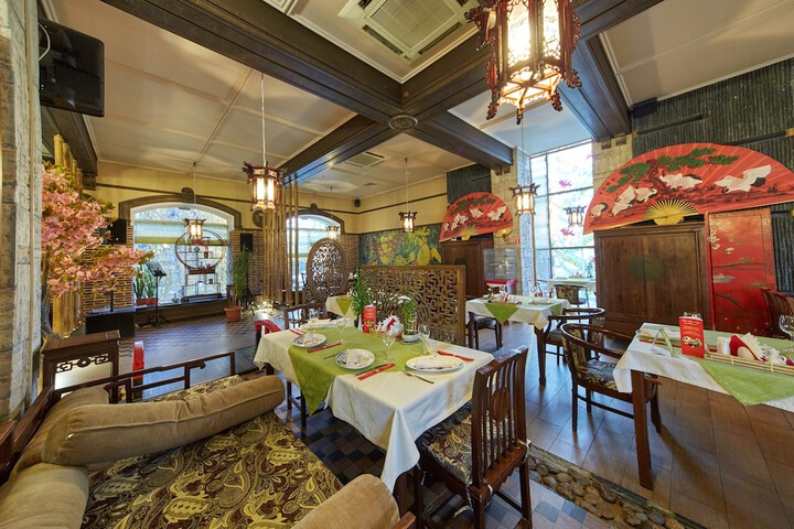 Dining 46 of 75