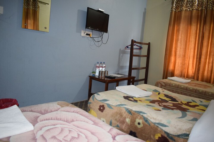 Room 22 of 33