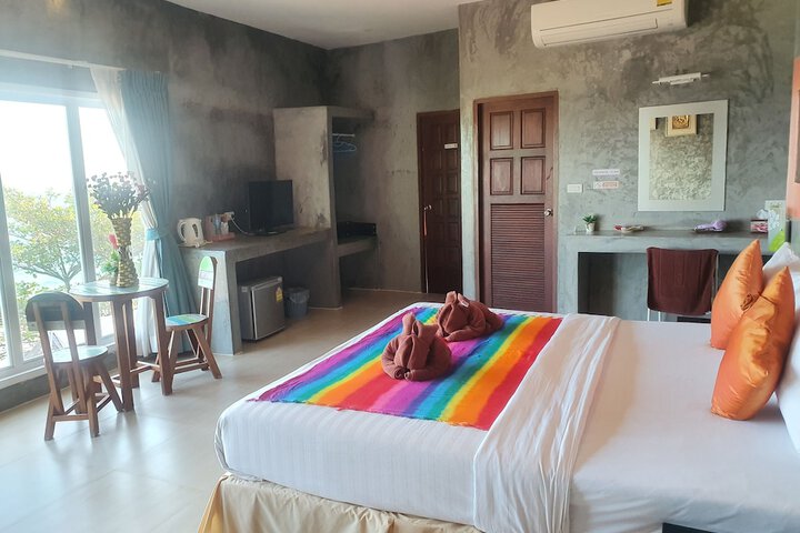 Room 22 of 60