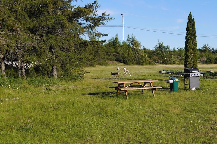 Property Grounds 21 of 25
