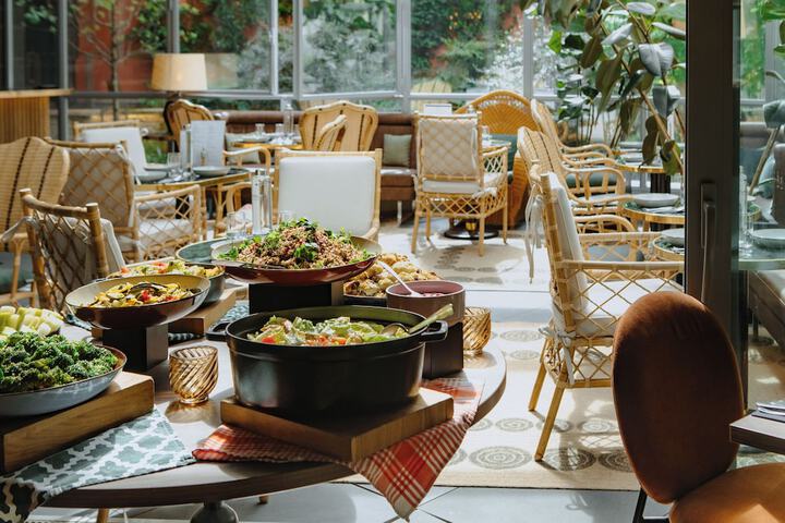 Dining 48 of 67