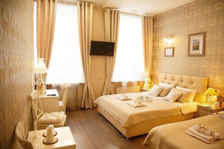 Room 17 of 42