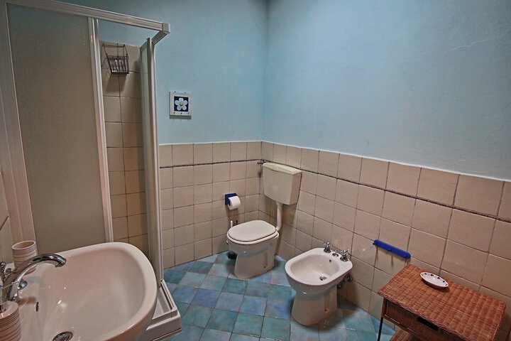 Room 63 of 118