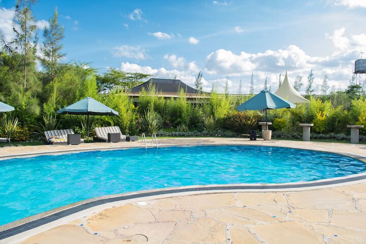 Pool 19 of 44
