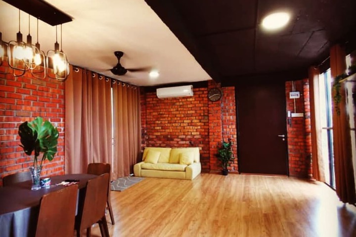 Room 25 of 71