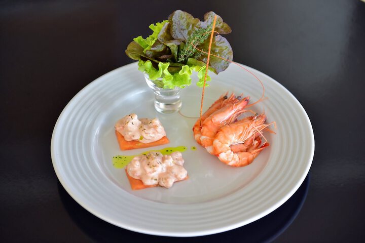 Dining 152 of 250