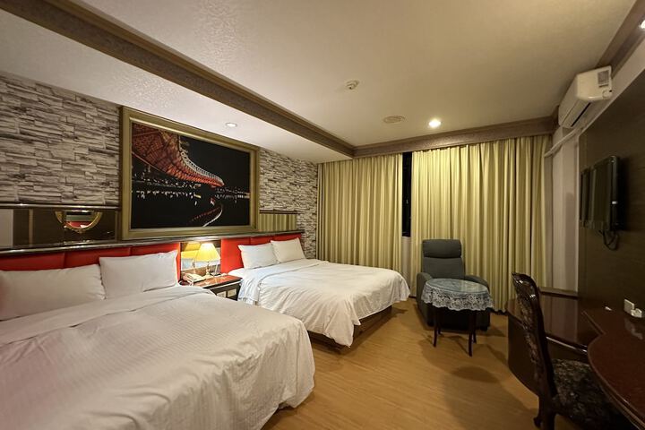 Room 6 of 68