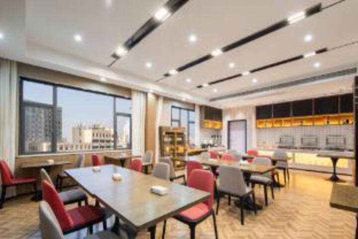 Baiman Hotel (Xiaogan Hanchuan Economic Development Zone Branch)