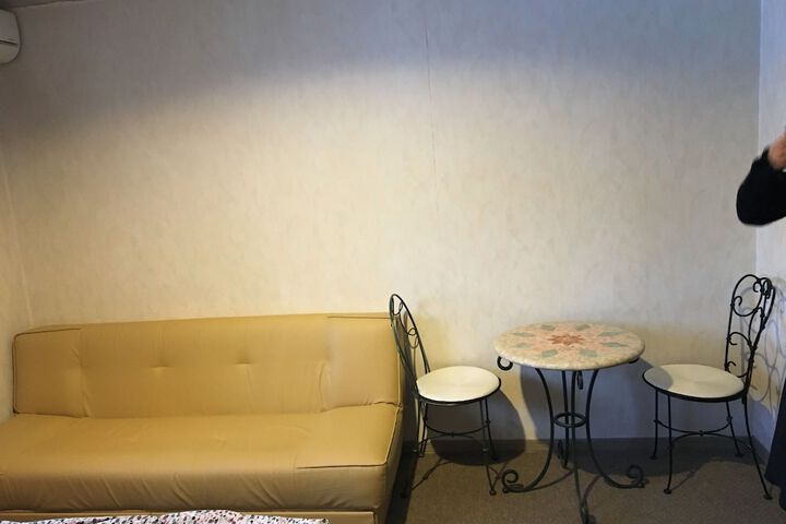 Room 25 of 69