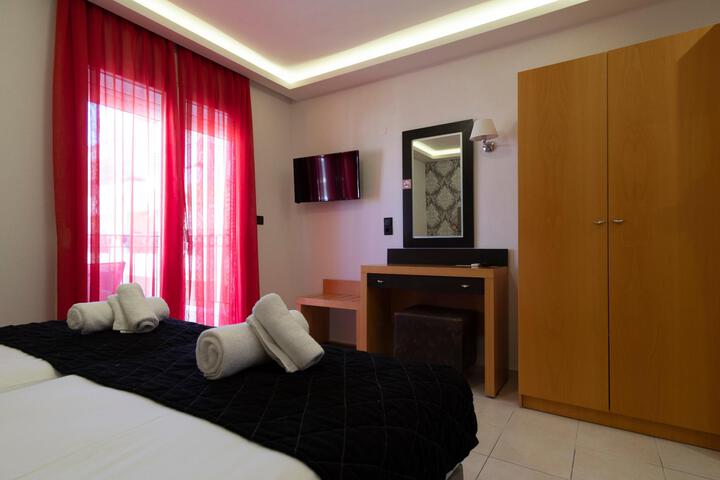 Room 31 of 38