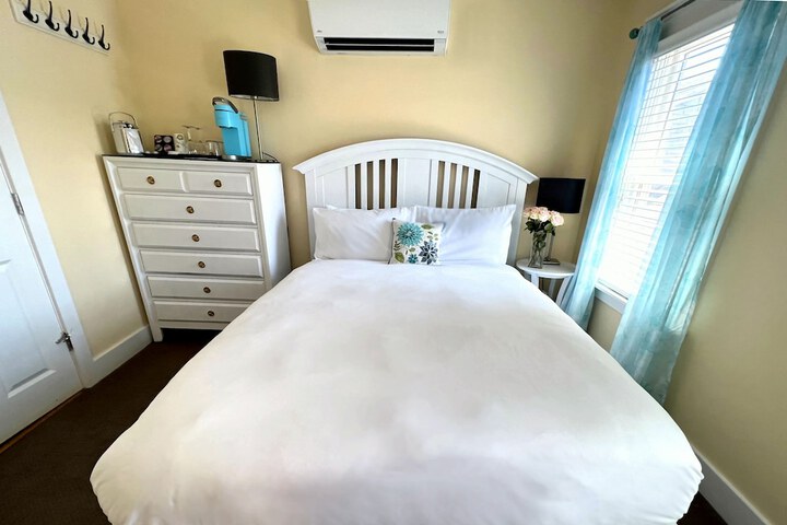 Room 21 of 80