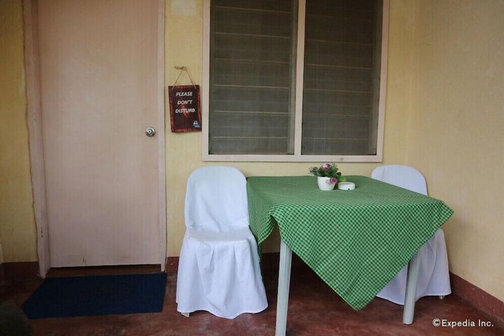 Room 17 of 31