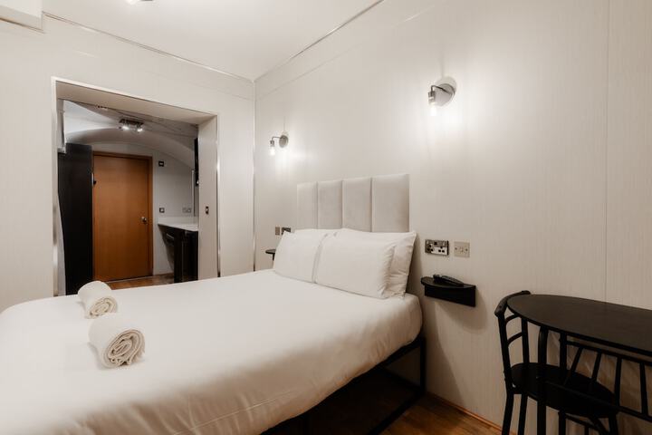 Britannia Hyde Park Hotel by PLI