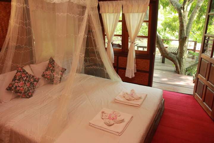 Room 2 of 13