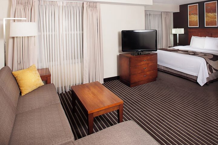 Room 10 of 35