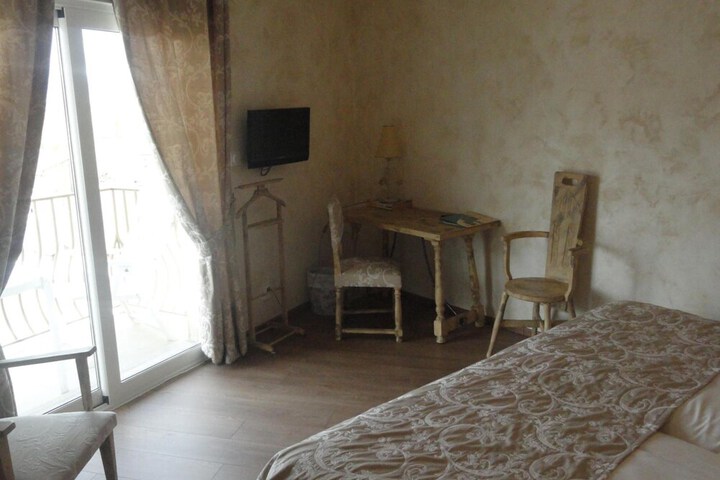 Room 16 of 55