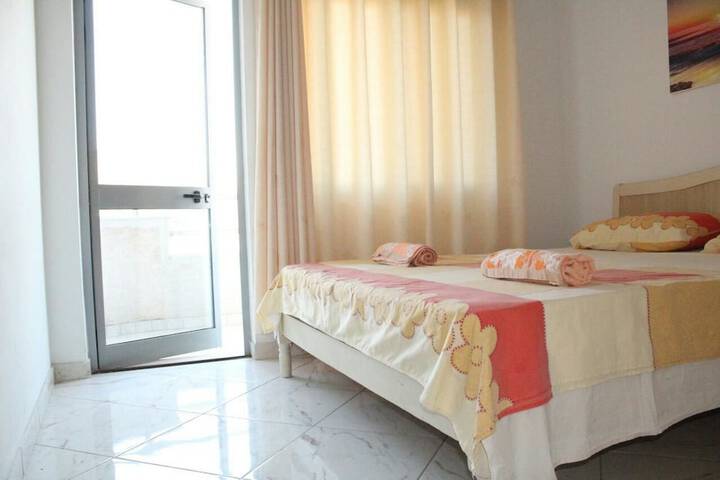 Room 9 of 20