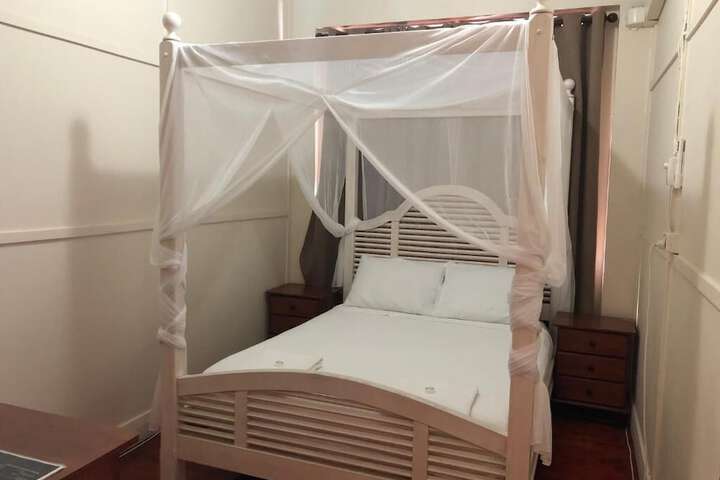Room 3 of 18